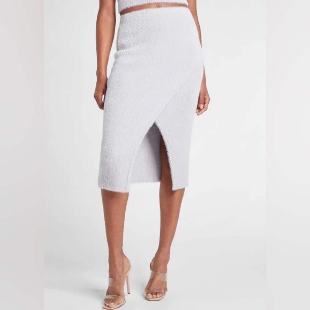 Express/ NWT/ Fuzzy Fur Sweater Pencil Skirt / LG